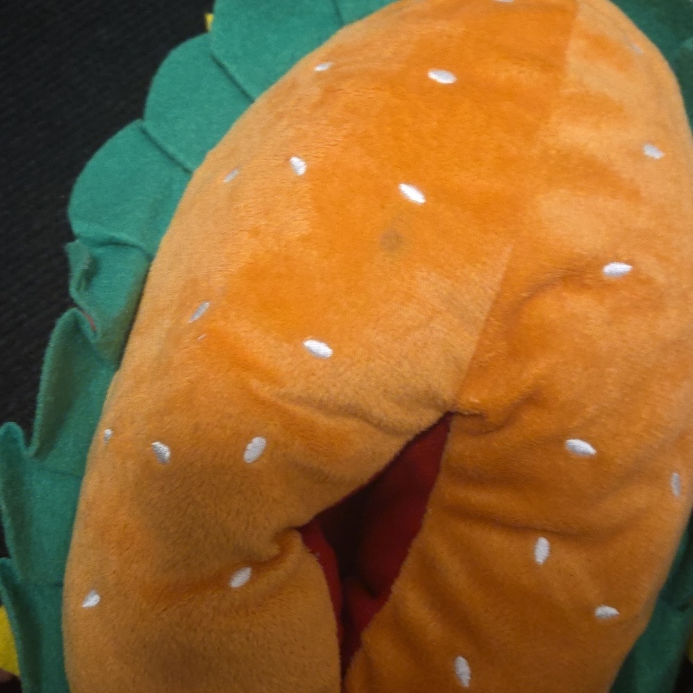 Burger Slippers - Picture 5 of 6